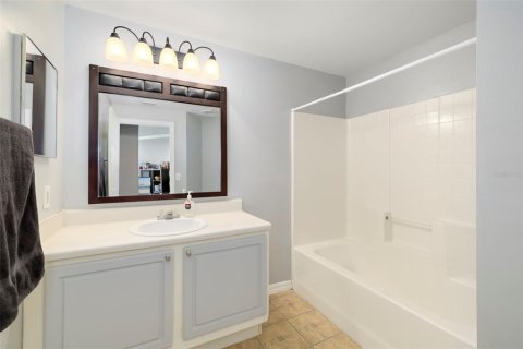 Condo in Sarasota, Florida, 2 bedrooms № 2370979 - photo 22