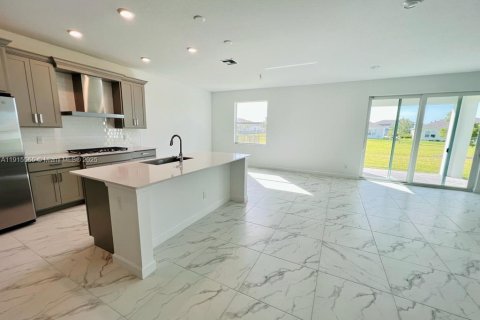 Villa ou maison à louer à Loxahatchee Groves, Floride: 5 chambres, 311.87 m2 № 1971643 - photo 4