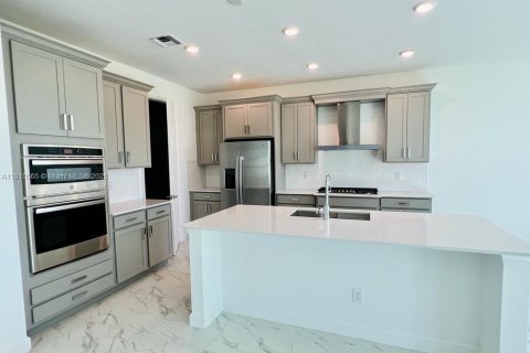 Villa ou maison à louer à Loxahatchee Groves, Floride: 5 chambres, 311.87 m2 № 1971643 - photo 9