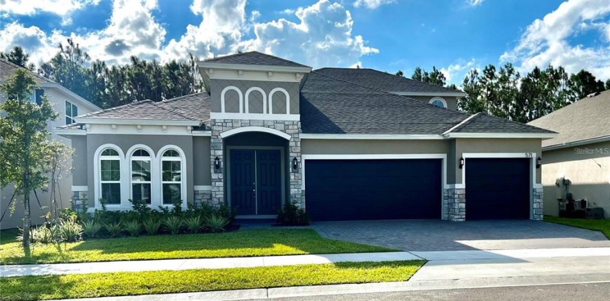 Villa ou maison à Howey-in-the-Hills, Floride 5 chambres, 273.6 m2 № 2406430