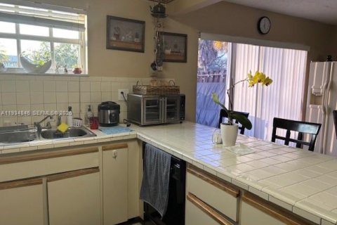 Copropriété à vendre à Miami, Floride: 3 chambres, 134.71 m2 № 1993254 - photo 7