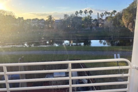 Copropriété à vendre à Miami, Floride: 3 chambres, 134.71 m2 № 1993254 - photo 20