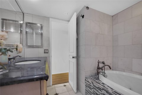 Copropriété à louer à Oakland Park, Floride: 2 chambres, 92.9 m2 № 1946871 - photo 19