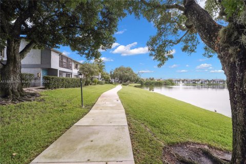 Copropriété à louer à Oakland Park, Floride: 2 chambres, 92.9 m2 № 1946871 - photo 26