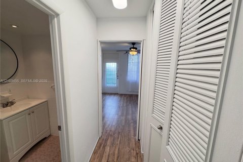 Condominio en alquiler en Miami Beach, Florida, 1 dormitorio, 41.81 m2 № 2424445 - foto 6