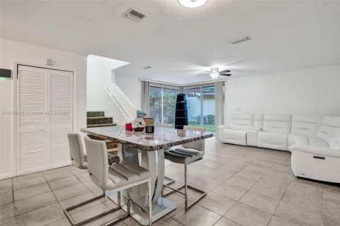 Adosado en alquiler en North Lauderdale, Florida, 3 dormitorios, 149.76 m2 № 1897628 - foto 29