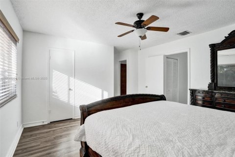 Adosado en alquiler en North Lauderdale, Florida, 3 dormitorios, 149.76 m2 № 1897628 - foto 24
