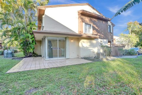 Adosado en alquiler en North Lauderdale, Florida, 3 dormitorios, 149.76 m2 № 1897628 - foto 27