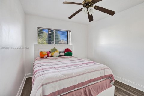 Adosado en alquiler en North Lauderdale, Florida, 3 dormitorios, 149.76 m2 № 1897628 - foto 13