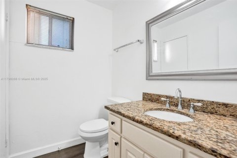 Adosado en alquiler en North Lauderdale, Florida, 3 dormitorios, 149.76 m2 № 1897628 - foto 10
