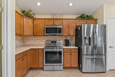 House in The Villages, Florida 3 bedrooms, 185.8 sq.m. № 2391448 - photo 24