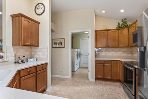 House in The Villages, Florida 3 bedrooms, 185.8 sq.m. № 2391448 - photo 22