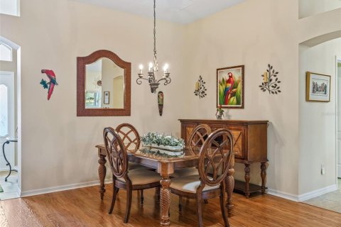 House in The Villages, Florida 3 bedrooms, 185.8 sq.m. № 2391448 - photo 9