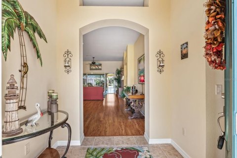 House in The Villages, Florida 3 bedrooms, 185.8 sq.m. № 2391448 - photo 6