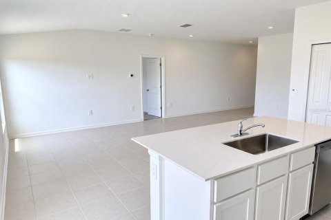Villa ou maison à louer à Eagle Lake, Floride: 3 chambres, 138.15 m2 № 2415472 - photo 7