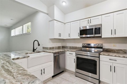 Villa ou maison à vendre à Mount Dora, Floride: 3 chambres, 155.05 m2 № 2299321 - photo 23