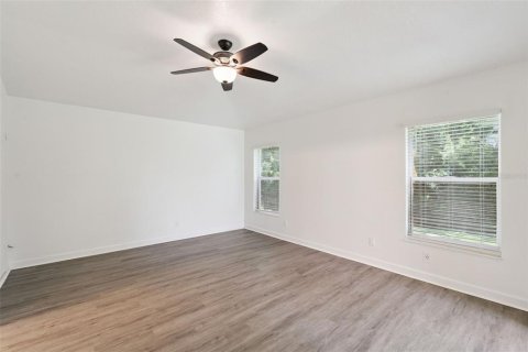 Villa ou maison à vendre à Mount Dora, Floride: 3 chambres, 155.05 m2 № 2299321 - photo 30
