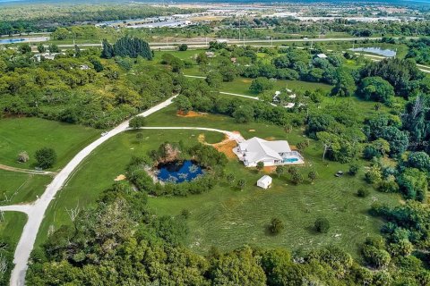 Купить виллу или дом в Нокомис, Флорида 4 комнаты, 282.89м2, № 1652218 - фото 10