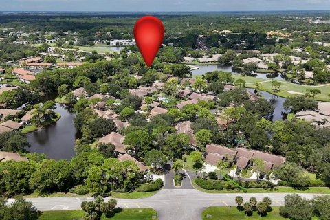 Condo in Sarasota, Florida, 2 bedrooms  № 2385782 - photo 30