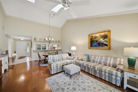 Condo in Sarasota, Florida, 2 bedrooms  № 2385782 - photo 10