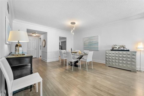Снять в аренду кондоминиум в Сент-Пит-Бич, Флорида 3 комнаты, 124.49м2, № 2100883 - фото 23