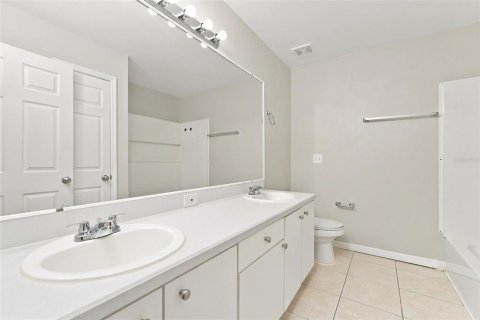 Villa ou maison à louer à Clermont, Floride: 4 chambres, 188.96 m2 № 2433282 - photo 13