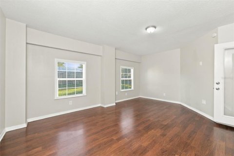 Villa ou maison à louer à Clermont, Floride: 4 chambres, 188.96 m2 № 2433282 - photo 12