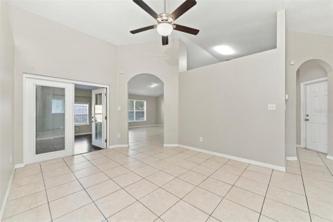 Villa ou maison à louer à Clermont, Floride: 4 chambres, 188.96 m2 № 2433282 - photo 2