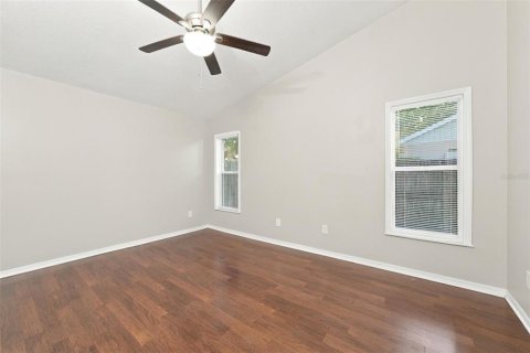 Villa ou maison à louer à Clermont, Floride: 4 chambres, 188.96 m2 № 2433282 - photo 11