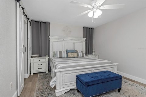 Casa en venta en Pinellas Park, Florida, 4 dormitorios, 223.34 m2 № 1837696 - foto 25