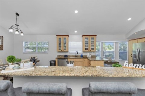 Casa en venta en Pinellas Park, Florida, 4 dormitorios, 223.34 m2 № 1837696 - foto 5
