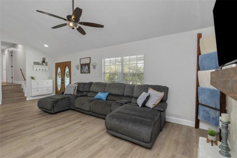 Casa en venta en Pinellas Park, Florida, 4 dormitorios, 223.34 m2 № 1837696 - foto 6