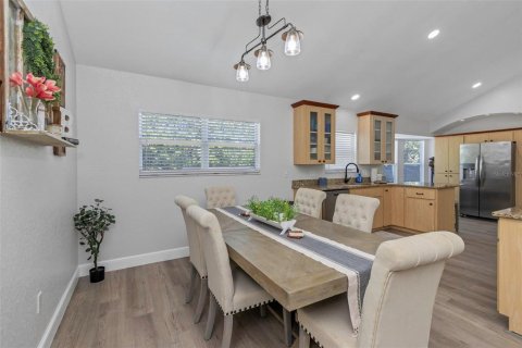 Casa en venta en Pinellas Park, Florida, 4 dormitorios, 223.34 m2 № 1837696 - foto 18