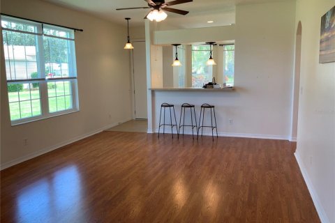 House in Leesburg, Florida 3 bedrooms, 137.22 sq.m. № 1846545 - photo 8