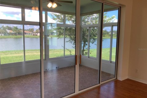 House in Leesburg, Florida 3 bedrooms, 137.22 sq.m. № 1846545 - photo 11