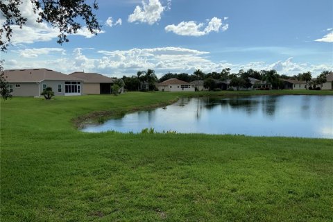 House in Leesburg, Florida 3 bedrooms, 137.22 sq.m. № 1846545 - photo 21