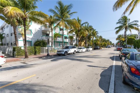 Copropriété à vendre à Miami Beach, Floride: 1 chambre, 65.03 m2 № 2047088 - photo 23