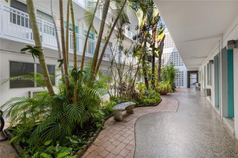 Copropriété à vendre à Miami Beach, Floride: 1 chambre, 65.03 m2 № 2047088 - photo 18