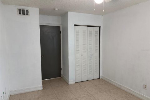 Appartement à louer à Orlando, Floride: 2 chambres, 86.77 m2 № 2294575 - photo 3