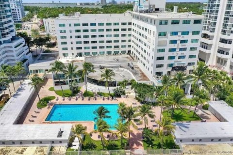 Copropriété à louer à Miami Beach, Floride: 30.66 m2 № 1799389 - photo 21