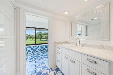 Townhouse in West Palm Beach, Florida 3 bedrooms, 252.6 sq.m. № 2281440 - photo 28