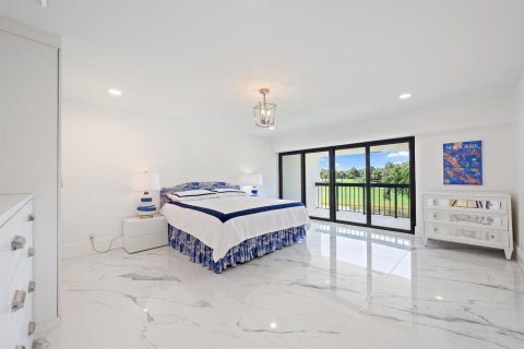 Townhouse in West Palm Beach, Florida 3 bedrooms, 252.6 sq.m. № 2281440 - photo 23