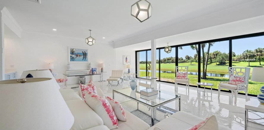Townhouse in West Palm Beach, Florida 3 bedrooms, 252.6 sq.m. № 2281440