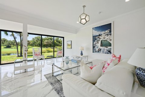 Townhouse in West Palm Beach, Florida 3 bedrooms, 252.6 sq.m. № 2281440 - photo 8
