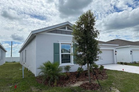 House in Eagle Lake, Florida 4 bedrooms, 183.3 sq.m. № 2212567
