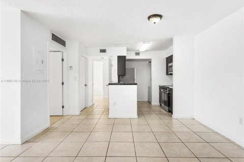 Copropriété à louer à Miami, Floride: 2 chambres, 81.48 m2 № 1924374 - photo 5