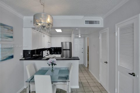 Condominio en alquiler en Hollywood, Florida, 44.78 m2 № 2086464 - foto 9