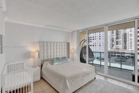 Condominio en alquiler en Hollywood, Florida, 44.78 m2 № 2086464 - foto 5