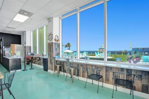 Condominio en alquiler en Hollywood, Florida, 44.78 m2 № 2086464 - foto 27