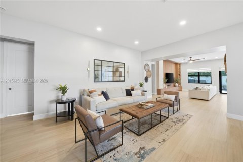 Casa en venta en Miramar, Florida, 4 dormitorios, 211.26 m2 № 2077549 - foto 9